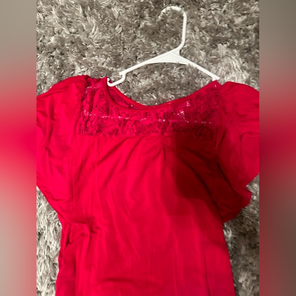 Two cute maternity blouses size small and medium - Picture 4 of 11